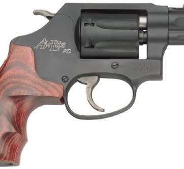 Smith & Wesson M351PD 7RD .22 MAG 1.87"